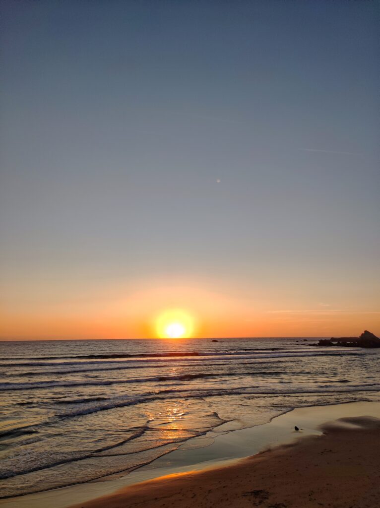 2022 coucher du soleil sur la côte des Basques à Biarritz