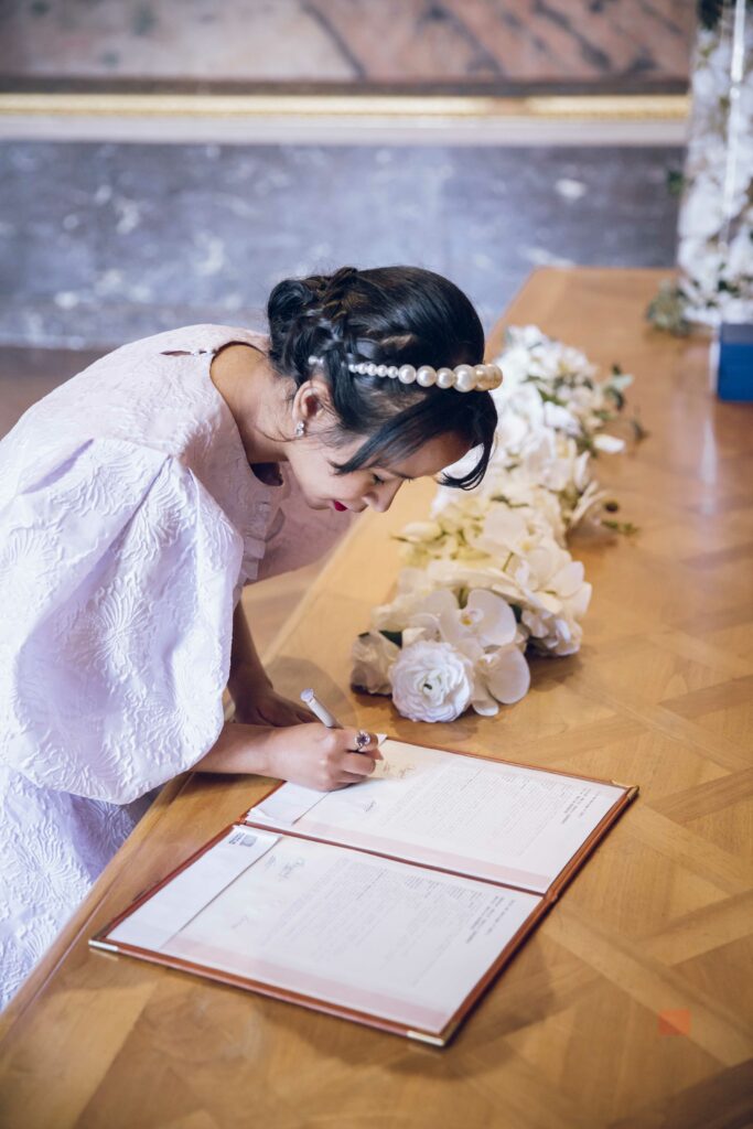 mariage et administratif témoins signe le registre